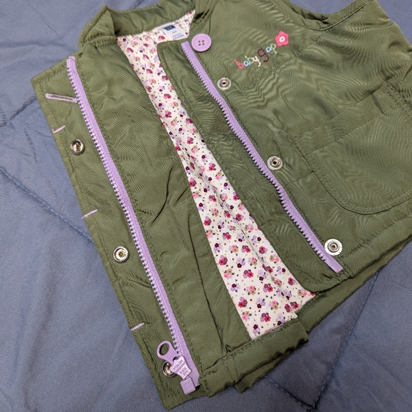 Baby Gap puffy vest INFANT green - Picture 5 of 10